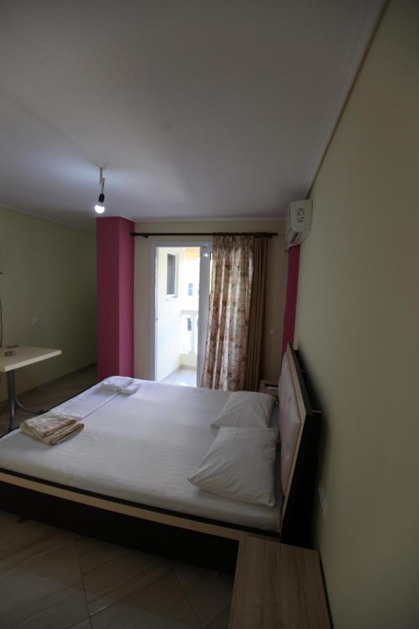 Angjelo Apartments Sarande Exterior photo