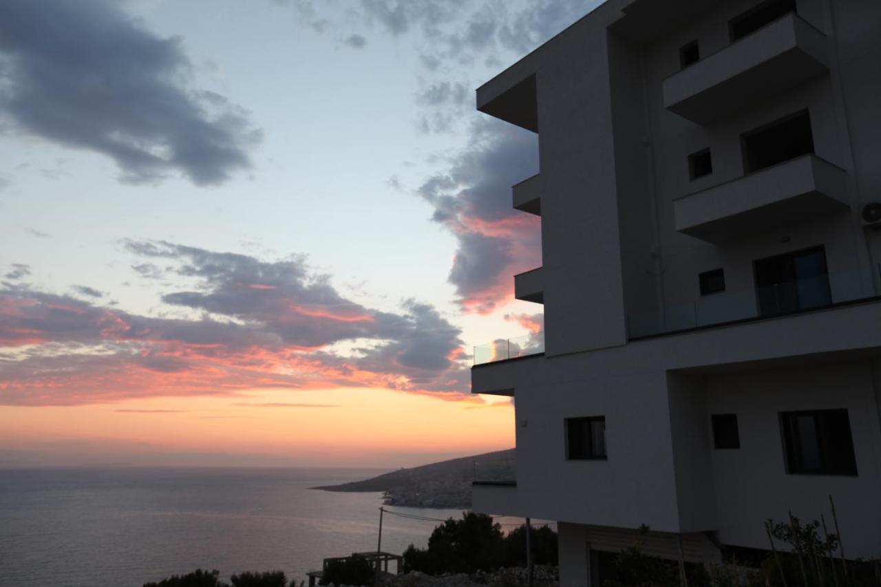 Angjelo Apartments Sarande Exterior photo