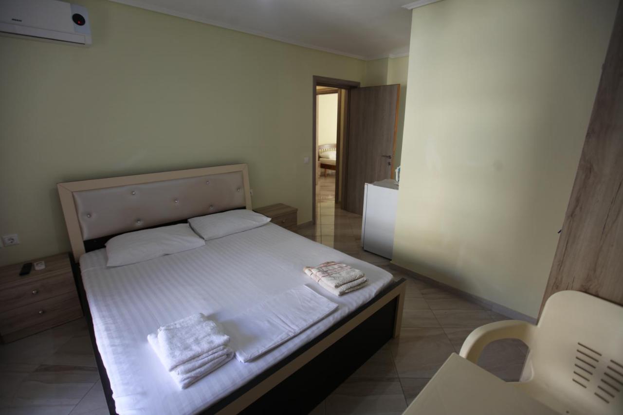 Angjelo Apartments Sarande Exterior photo