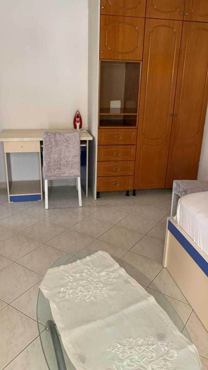 Angjelo Apartments Sarande Exterior photo